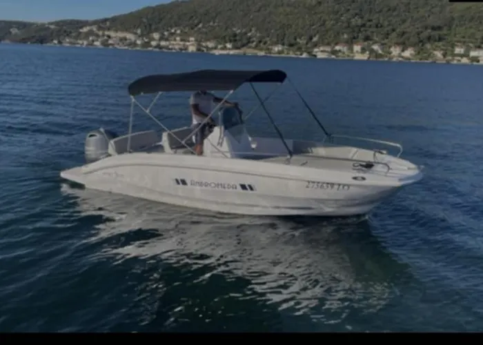 Apartments And Boat Rental Petra Spanjol - Crane And Moorings